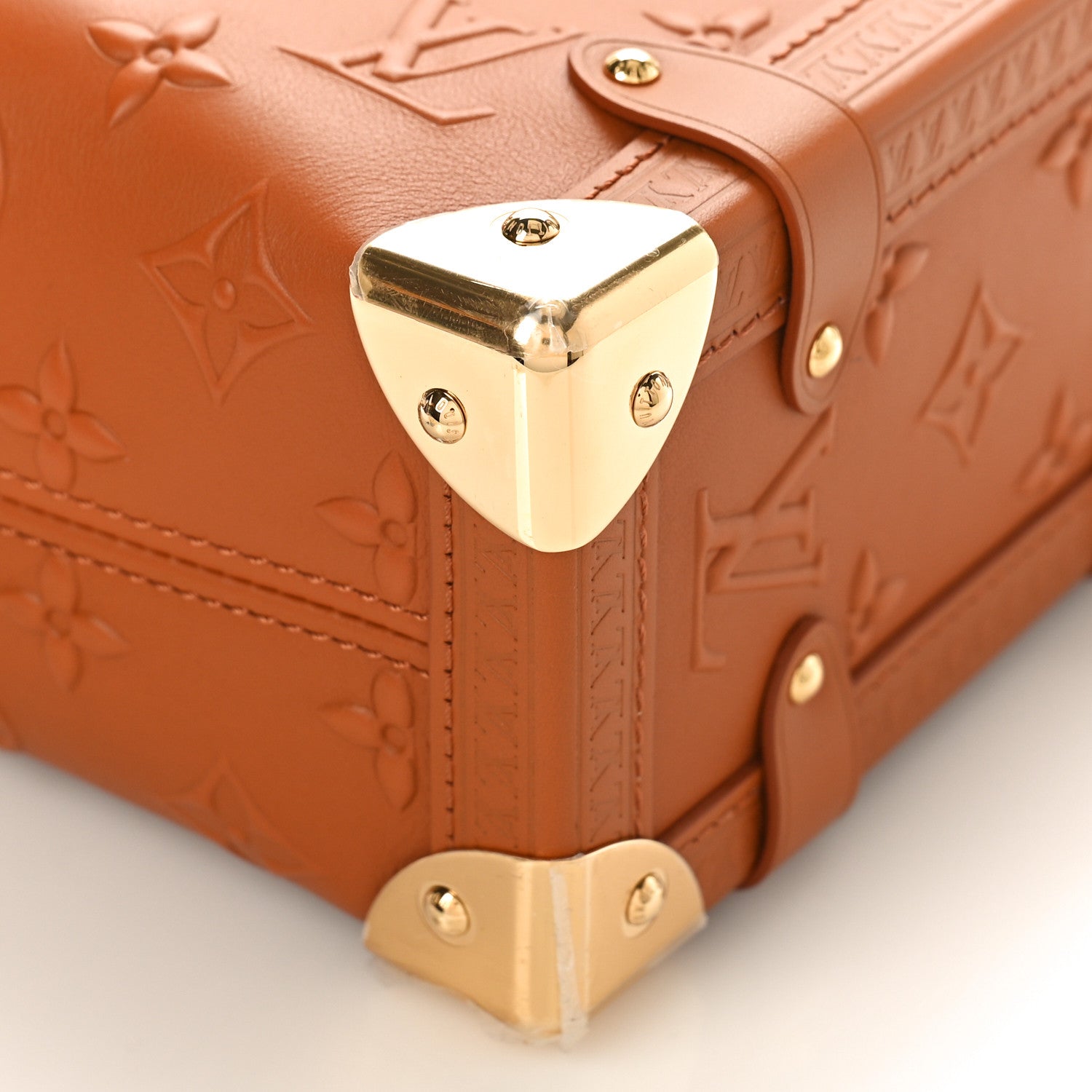 Louis Vuitton Side Trunk MM Clutch - Tan