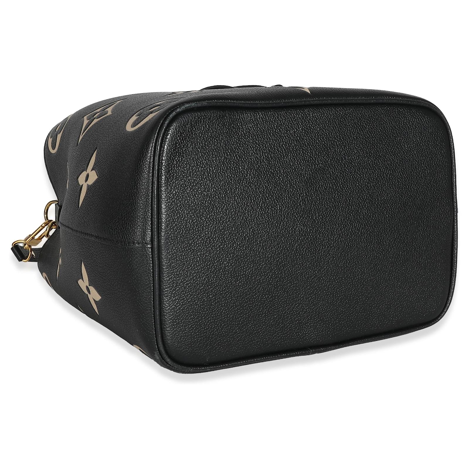Louis Vuitton Monogram Empreinte Giant Néonoé MM Bucket Bag - Black