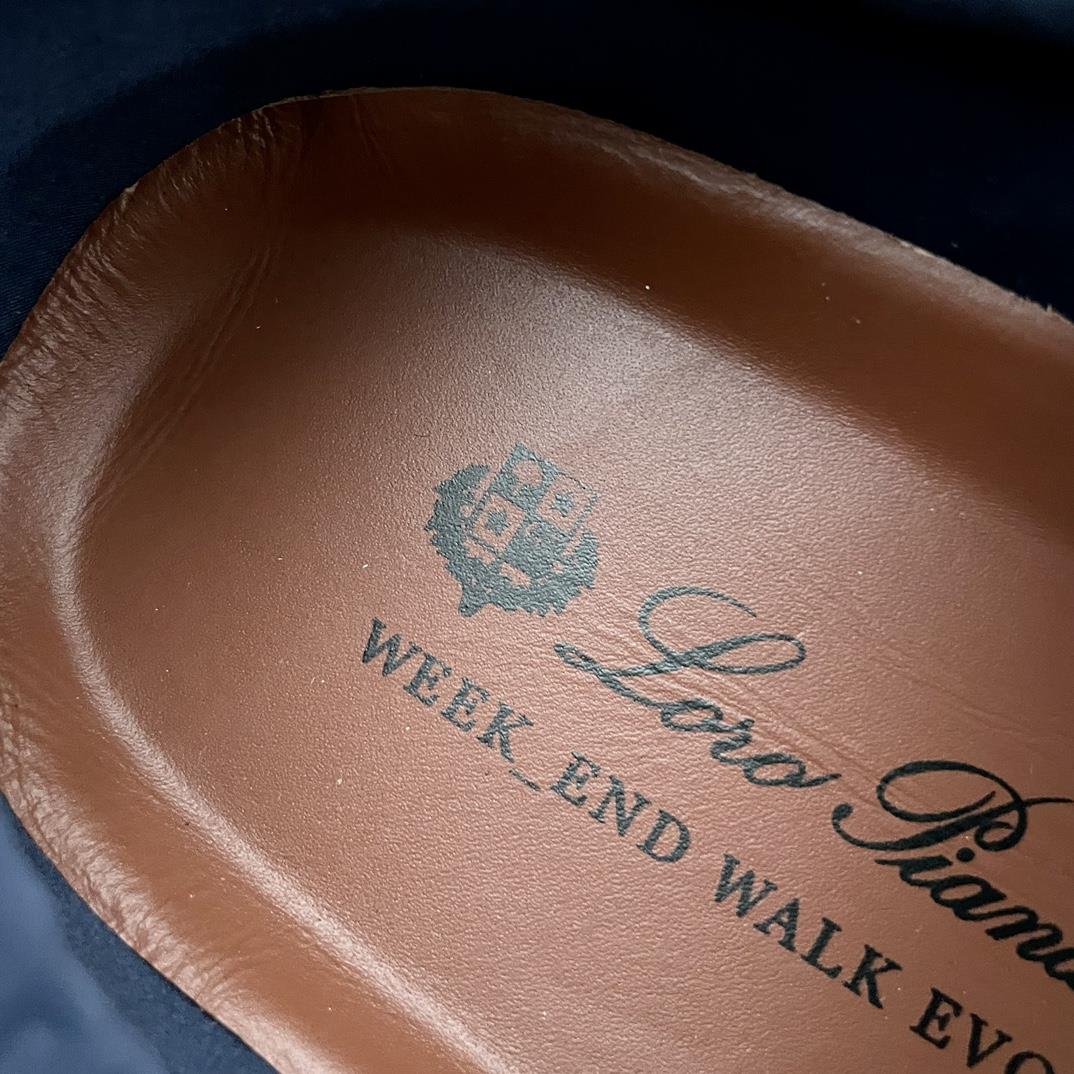 Loro Piana Week End Walk Sneakers - Navy Blue (W000)