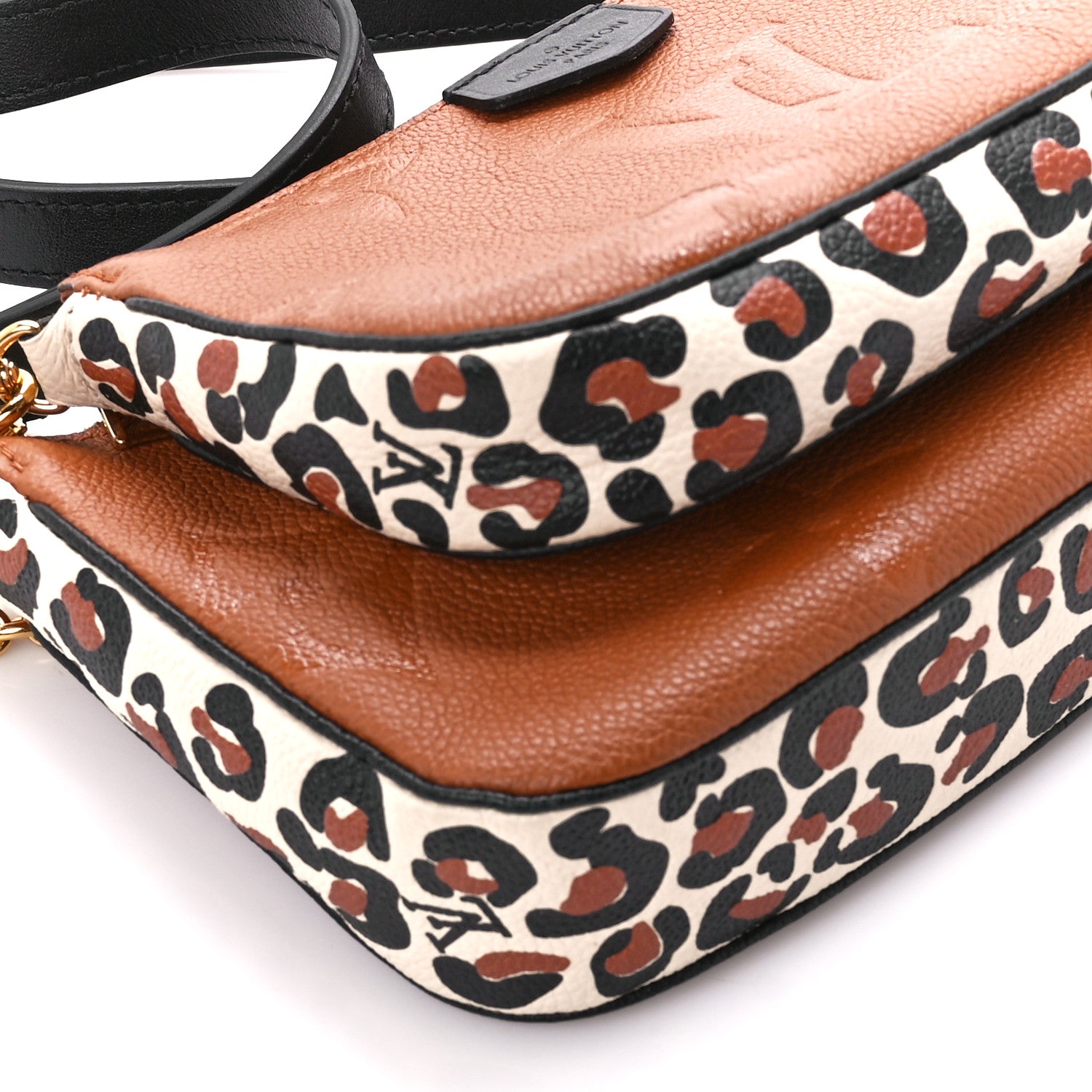 Louis Vuitton Wild At Heart Multi Pochette Accessoires Crossbody Bag - Caramel Brown