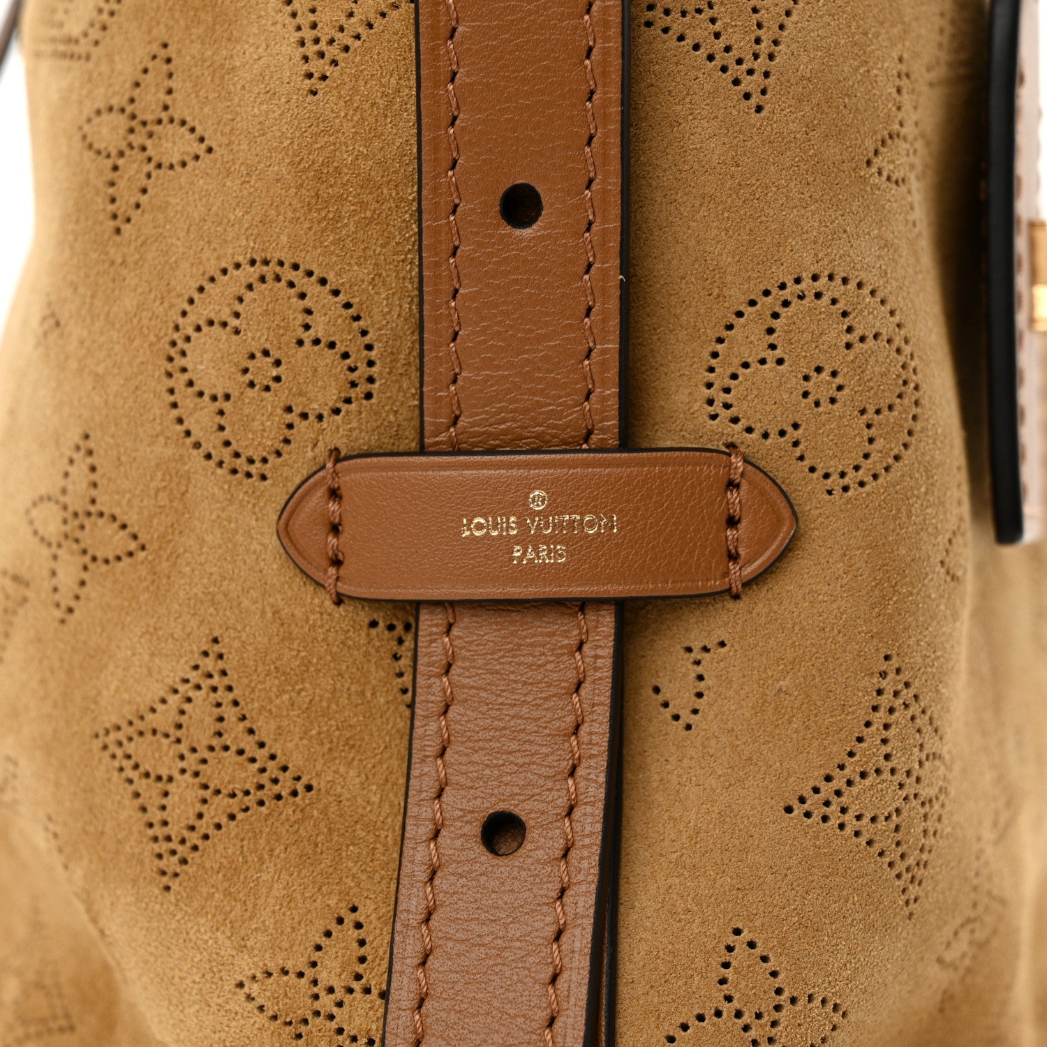 Louis Vuitton Mahina Leather CarryAll BB Shoulder Bag – Beige