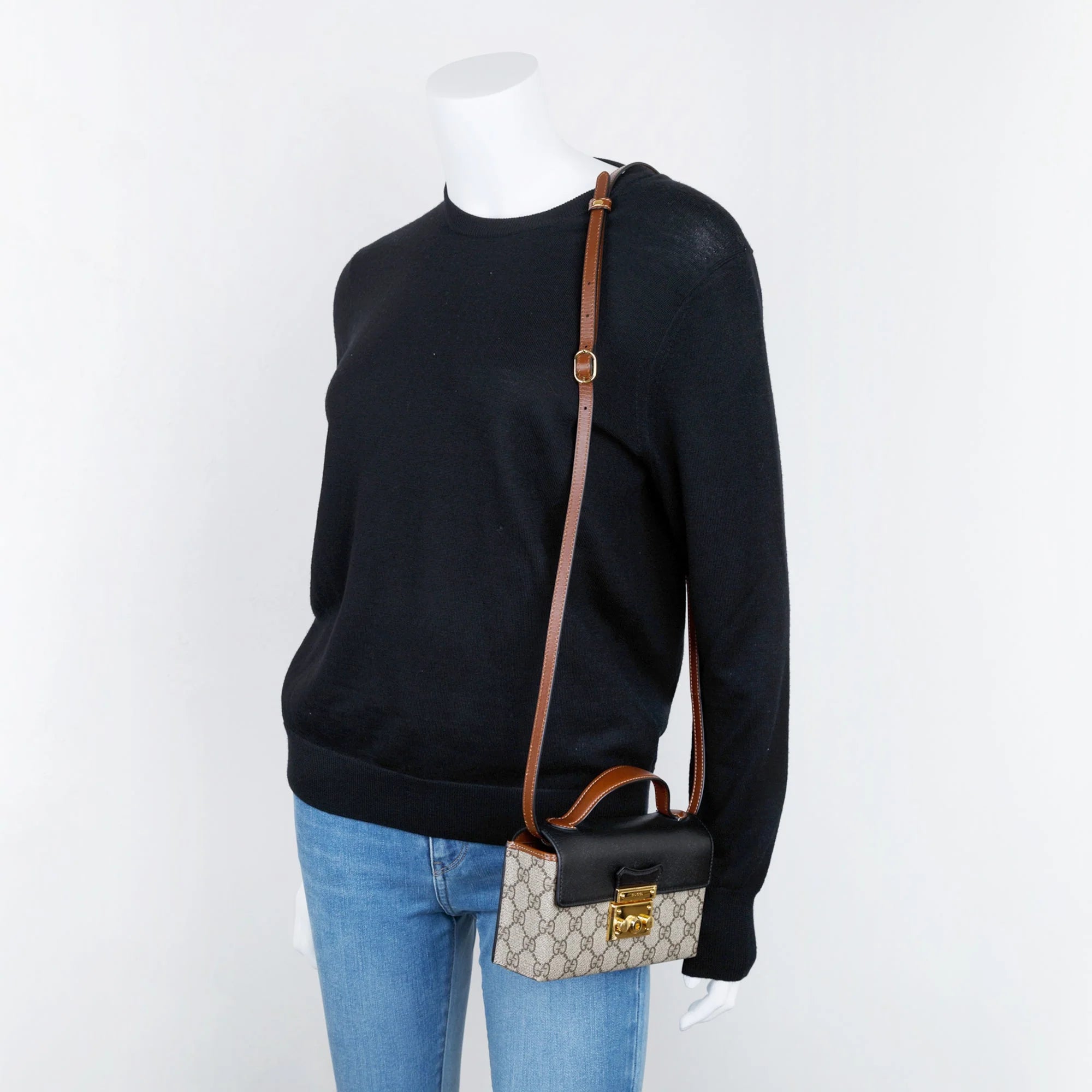 Gucci GG Supreme Padlock Bag – Beige