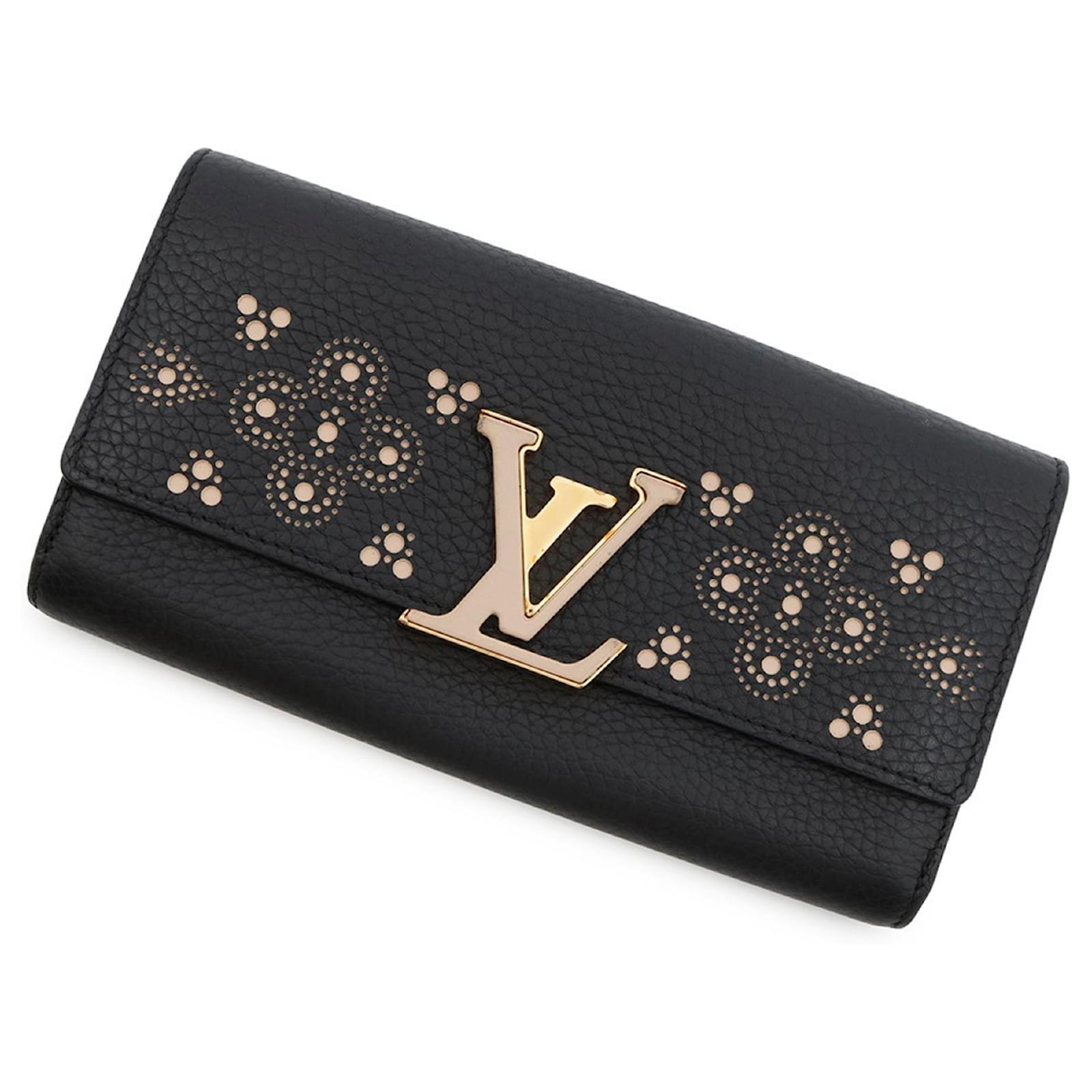 Louis Vuitton Capucines Taurillon Leather Long Wallet - Black