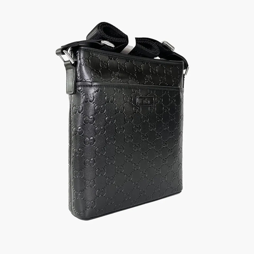 Gucci Signature Crossbody Bag – Black