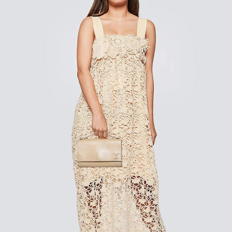 Louis Vuitton Dune Epi Leather Clery Pochette Bag - Beige